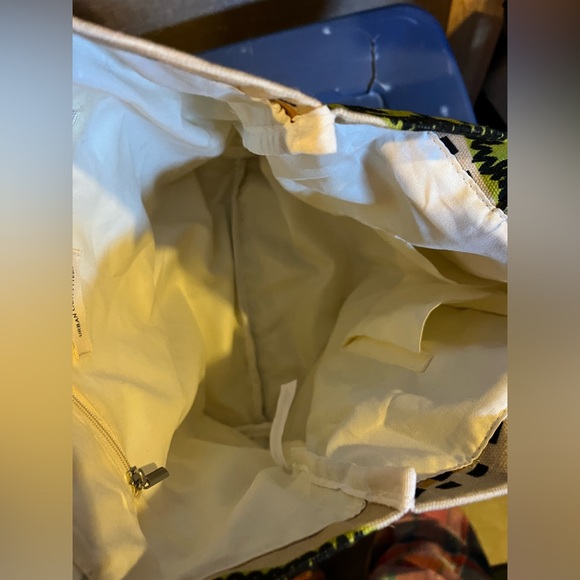 Urban Outfitters Peace sign Flower Heart Ying Yang Tote bag - Picture 9 of 13